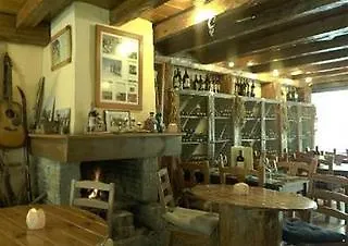 Es De Don Joan Aparthotel Unha 3*,  Spain